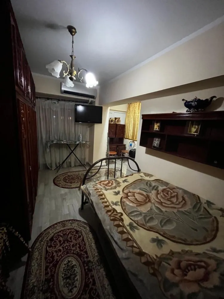 Vand apartament 4 camere