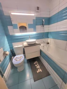 Direct proprietar vand apartament 4 camere București