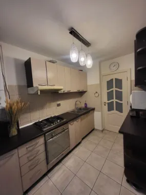 Direct proprietar vand apartament 4 camere București