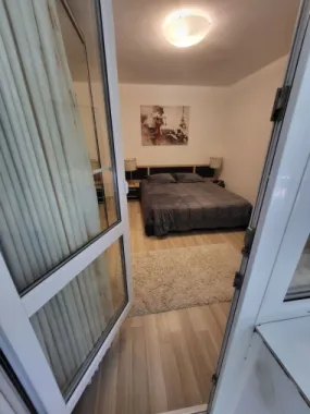 Direct proprietar vand apartament 4 camere București
