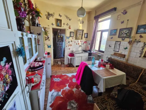Apartament 4 camere 100mp Armenească 10,in apropiere de Universitate !