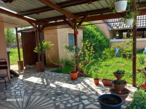 Ag EUROPA vinde casa NOUA individuala în Madaras 4 cam 7 ari 175mp.