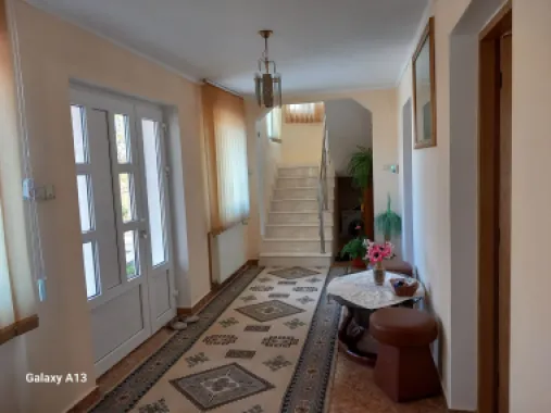 Ag EUROPA vinde casa NOUA individuala în Madaras 4 cam 7 ari 175mp.