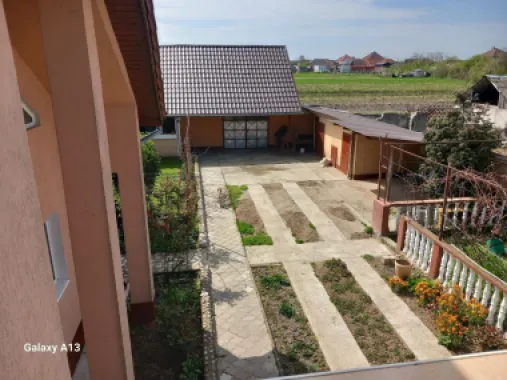 Ag EUROPA vinde casa NOUA individuala în Madaras 4 cam 7 ari 175mp.