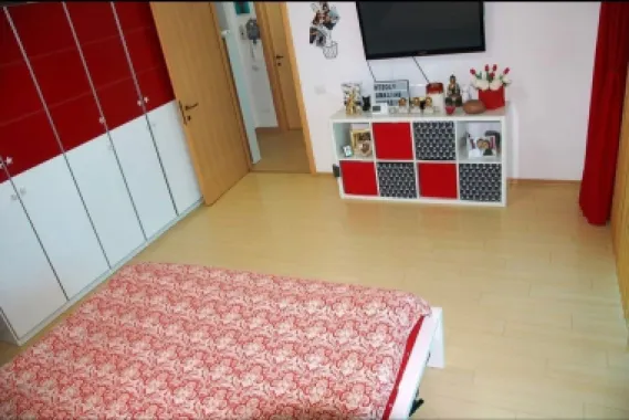 Mamaia Sat- Garsoniera lângă plaja.