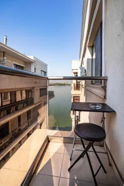 Apartament 2 cam central Mamaia langa Mega Image- Solid Residence