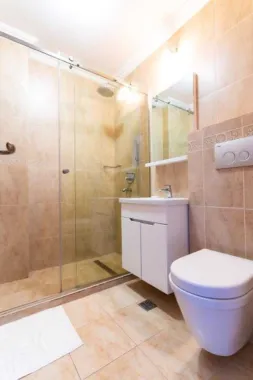 Apartament 2 cam central Mamaia langa Mega Image- Solid Residence