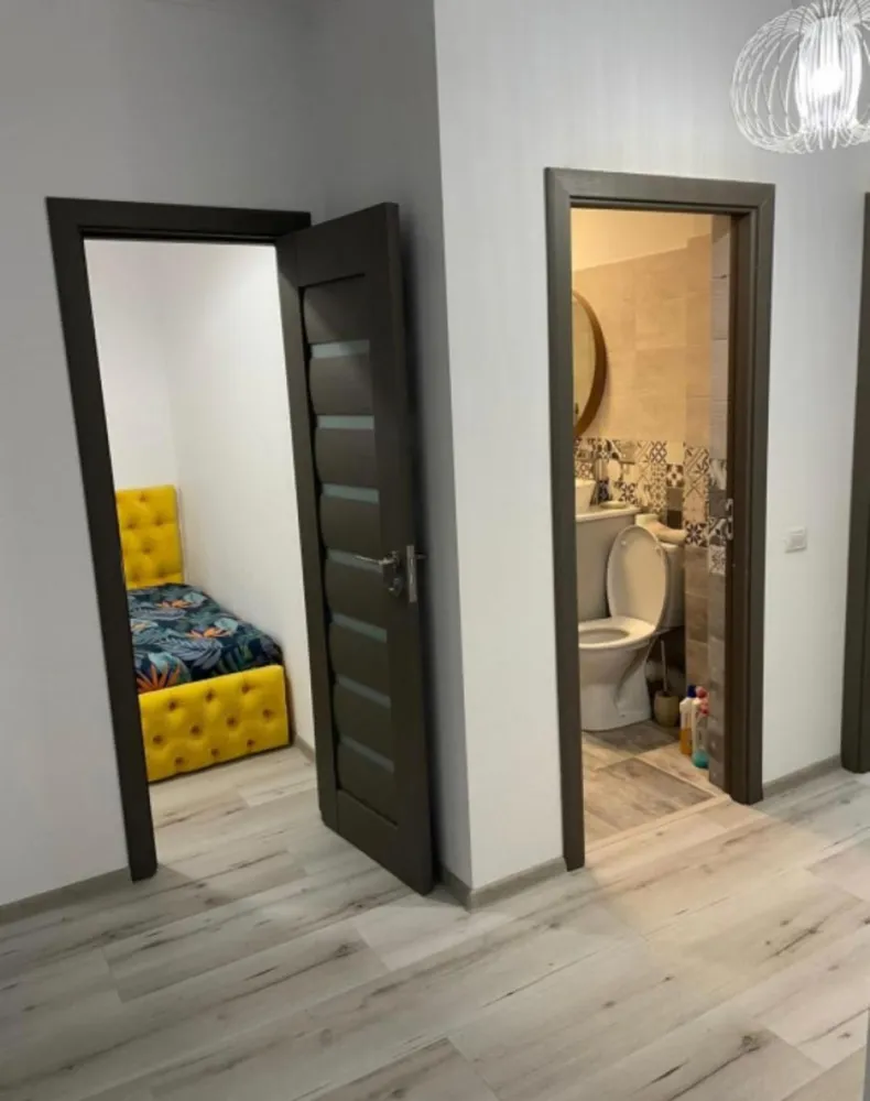 Apartament 2 cam. de vanzare 61mp + terasa 15 mp la 30 m de plaja - Mamaia Nord