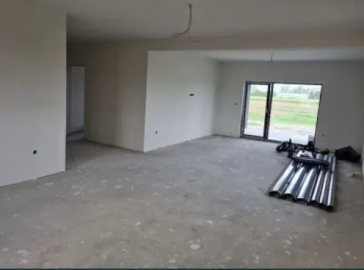 Vand casa Strada Odoreului,cartier Giulia!