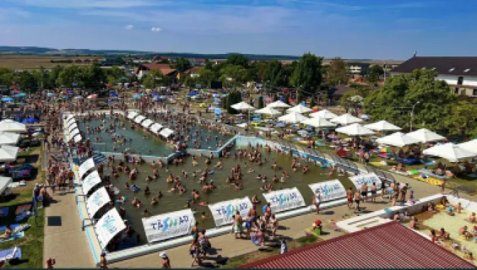 Casa de vanzare in Tasnad, SM oportunitate de investitie