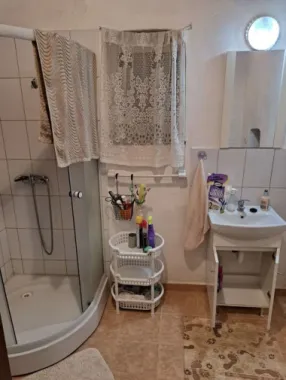 Casa in sat Ghirisa
