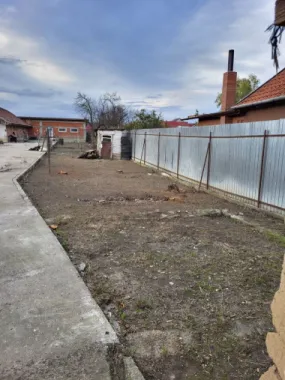 Vand casa in rosu 120mp