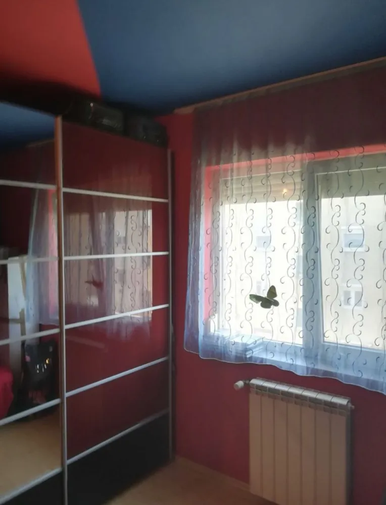 Apratament 3 camere, etajul 3, utilat, Carei, Zaganescu nr 4