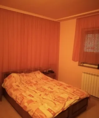Apratament 3 camere, etajul 3, utilat, Carei, Zaganescu nr 4