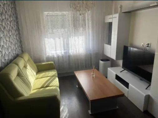 Apartament de vanzare cu 3 camere, Micro 16 Satu Mare etaj 4/4