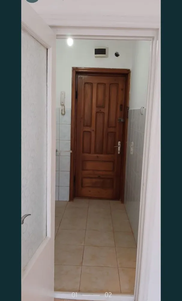 Vand garsoniera in zona CET Constanta - Garsoniera situata în zona cet împrejmuita de grădiniță, școală,piața ,carrefour, profi,bancă și stație de autobuz (07******78)