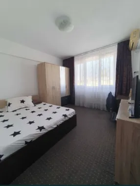 Vand apartament 2 camere