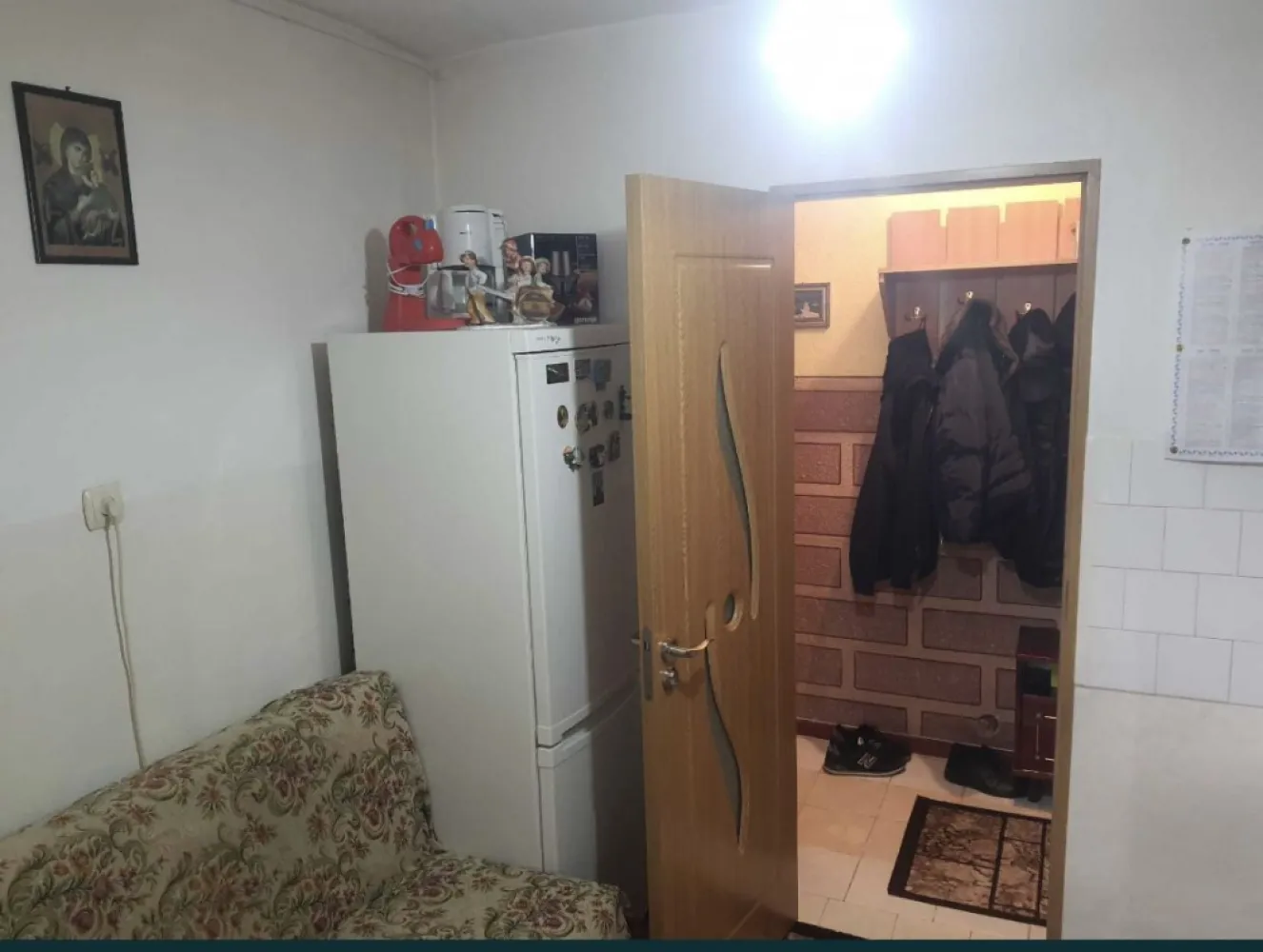 Apartament 2 camere Inel1 - Apartament 2 camere,semidecomandat,suprafata 45.8mp,etaj4/4 cu pod,izolat termic,centrala proprie,pozitionare Sud,