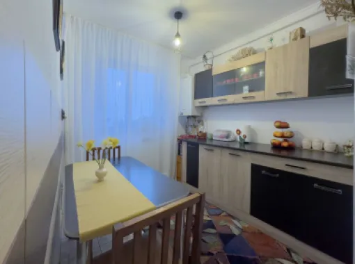 Apartament 2 camere decomandat, renovat,mobilat,utilat,centrala