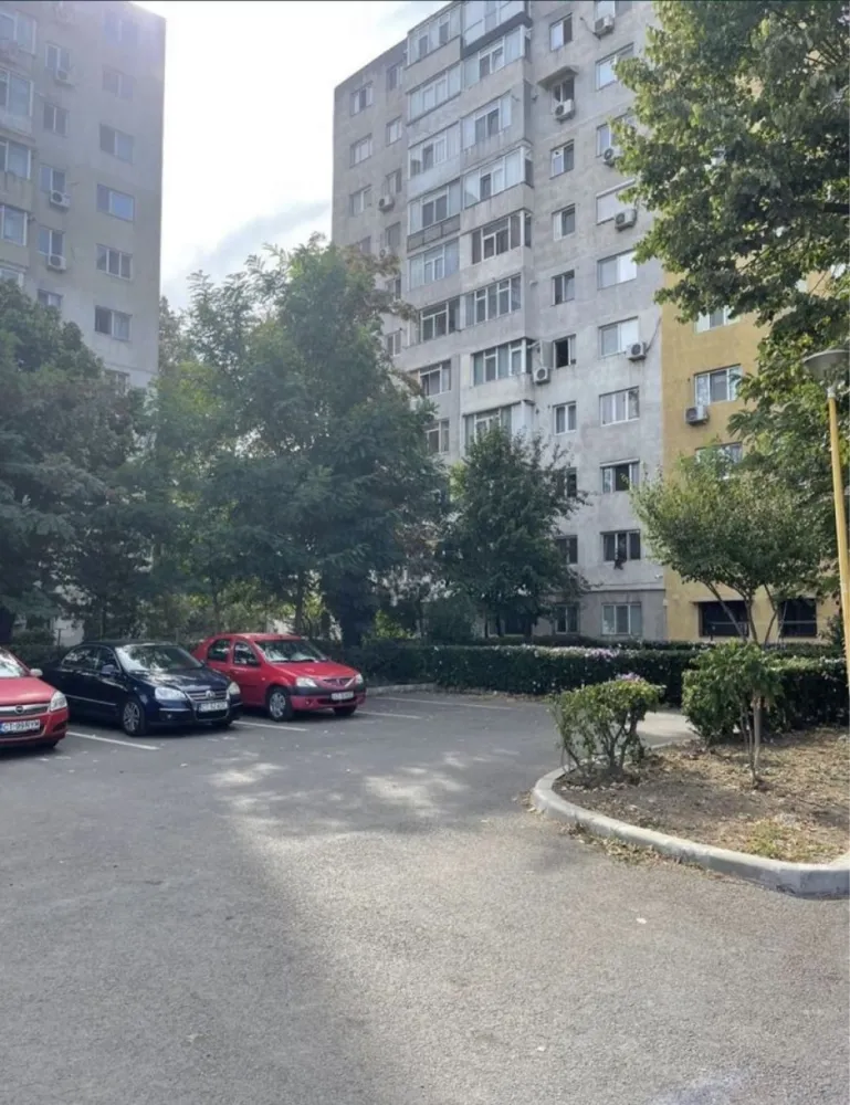 Apartament 2 camere de vanzare