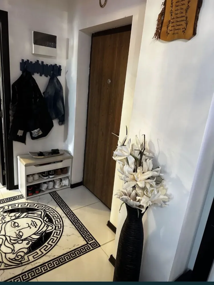 Apart 2 camere, bloc niu, cartier Tomis plus - Se vinde apartament cu 2 camere mobilat,aer condiționat,rulouri ext.electrice,bloc nou in cartier Tomis plus,loc de parcare inclus relații la tel 0769984204