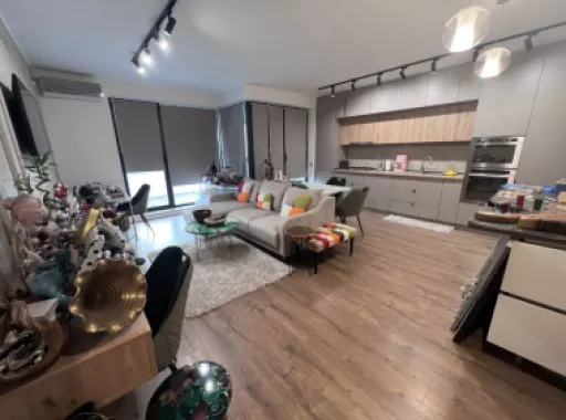Ap 2 camere Tomis Park cu terasa 108 utili schimb