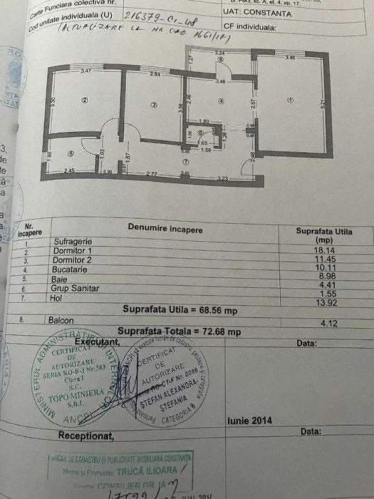 Prorpietar vand apartament 3 camere decomandat confort 0 - *Proprietar, Vand apartament cu 3 camere,decomandat,mobilat si utilat, etajul 4 din 4 ,zona Far – Bulevardul 1MAI *Apartamentul dispune de centrala pe gaz,aer conditionat ,2 bai! In apropiere sunt 3 parcuri,banzinarii,banci ,scoala ,gradinita,supermarket-uri. *Blocul se afla cu intrare din bulevardul principal iar vederea este spre mare si portul Constanta *Centrala gaze si instalatie in garatie, frigider LG NoFrost , 2 televizoare (unul sony smart 3D active 125cm), masina de spalat, aer conditionat, aragaz, cuptor cu microunde, expressor cafea automat, absolut tot ce este necesar unei familii sa locuiasca. Mai multe detalii sau poze la numarul din anunt.