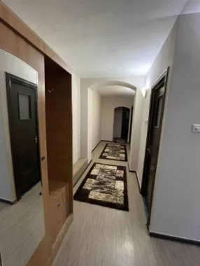 Prorpietar vand apartament 3 camere decomandat confort 0