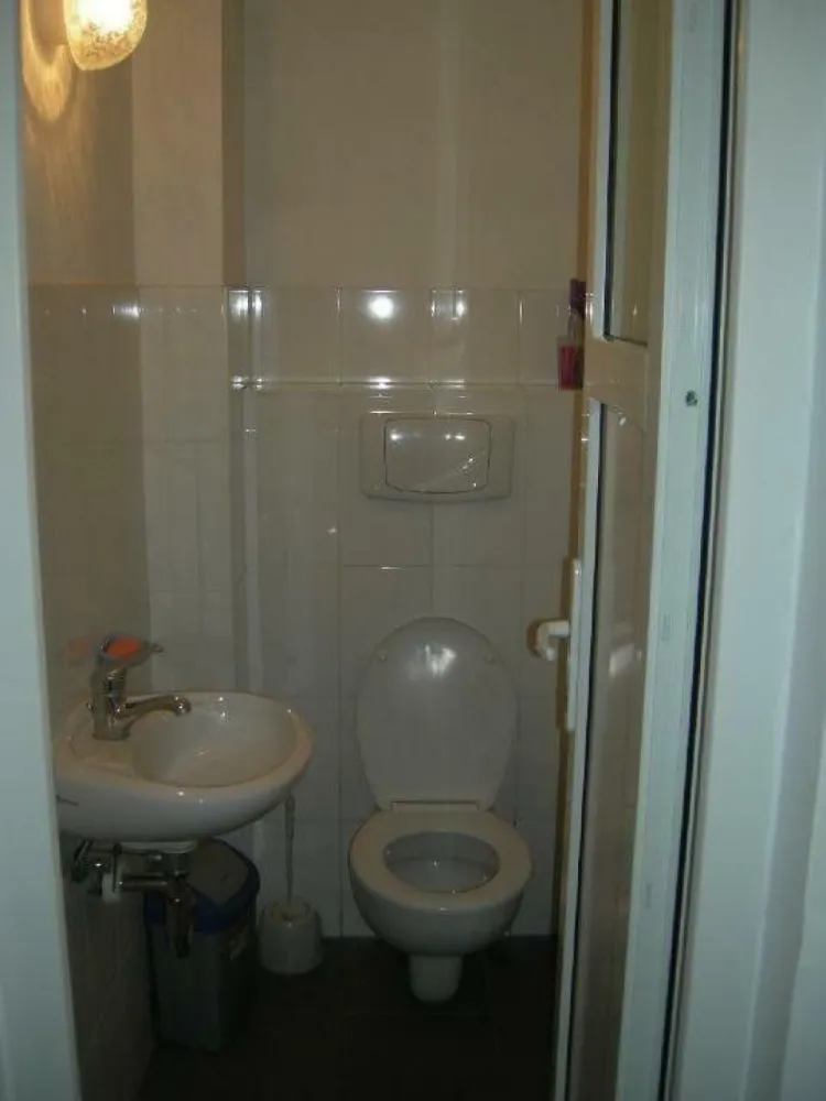 Vilă de vânzare în Sectorul 2, locuit plus potenţial pentru venit pasiv