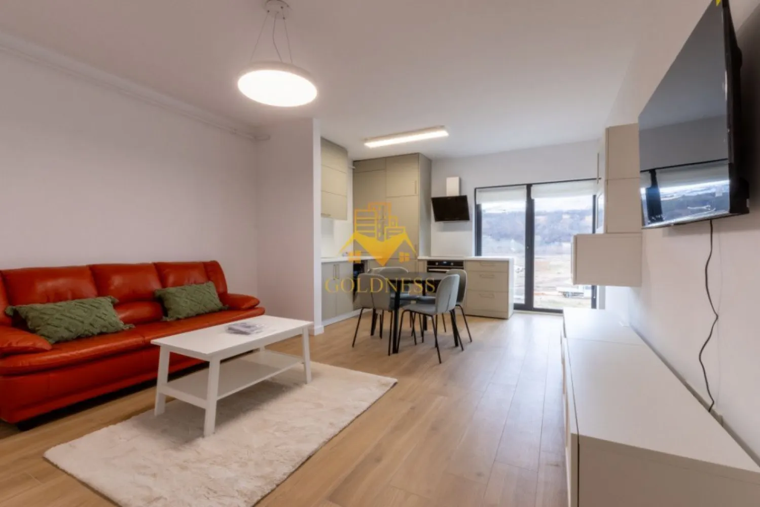 2 camere, modern, parcare, bloc nou, Floresti, zona Tineretului - GOLDNESS Imobiliare vă propune spre închiriere un apartament cu 2 camere complet mobilat și utilat, la etajul 2 într-un imobil de 5 etaje, în Floresti. Apartamentul este compartimentat astfel:
 - dormitor cu pat matrimonial, dressing, noptiere
 - living cu bucatarie open-space complet utilată, canapea, loc de servit masa 
 - baie cu cada, calorifer port prosop inox și dulap pentru depozitare.
 - terasa de 4 mp.

Imobilul este dotat cu toate cele necesare- centrală proprie, mașină de spălat haine, frigider, plită electrică, hotă, etc. 
Se află în apropierea stațiilor de transport în comun, magazine, restaurante, spații verzi, farmacii, etc. 
Dispune de parcare !

Dacă sunteți interesați de acest apartament și doriți să îl vizionați, dar și pentru alte oferte sau detalii nu ezitați să ne contactați telefonic sau prin e-mail - goldnessimobiliare@gmail.com. Vă stăm la dispoziție!