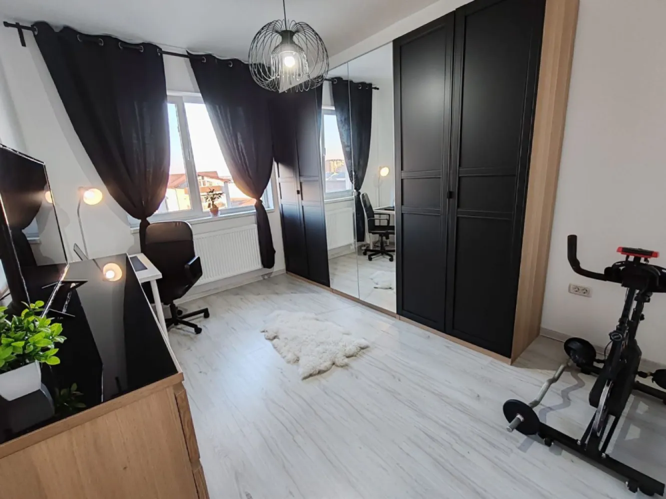 Ag BRASADAS vinde 3 Cam ULTRALUX NOU lângă Metrou. - Agenția BRASADAS vinde apartament LUX cu 3 camere an 2024 situat in cartierul rezidențial ROTAR PARK. Mobila Mobexpert de calitate modern. Finisaje PREMIUM, electrocasnice de ultimă generaţie, inclusiv masina de spalat vase, totul NOU. Foarte SPATIOS, LUMINOS decomandat, etaj 3 la 7 minute de Metrou. Merita vazut. Pentru detalii va rugam sa sunați direct la numărul 0743598462.