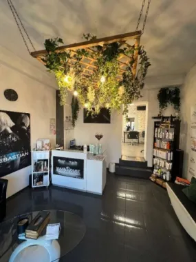 Inchiriez spatiu comercial stradal 100mp parter/Dorobanti/Metrou Stefan cel Mare