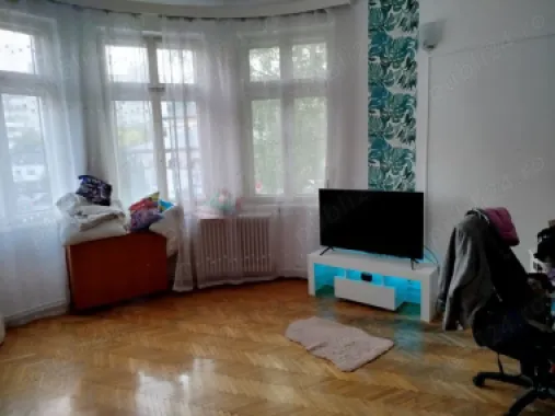 BRASADAS vinde casa cu 14 camere in Iasi zona CENTRALA.