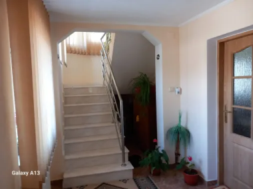 Ag EUROPA vinde casa NOUA individuala în Madaras 4 cam 7 ari 175mp.