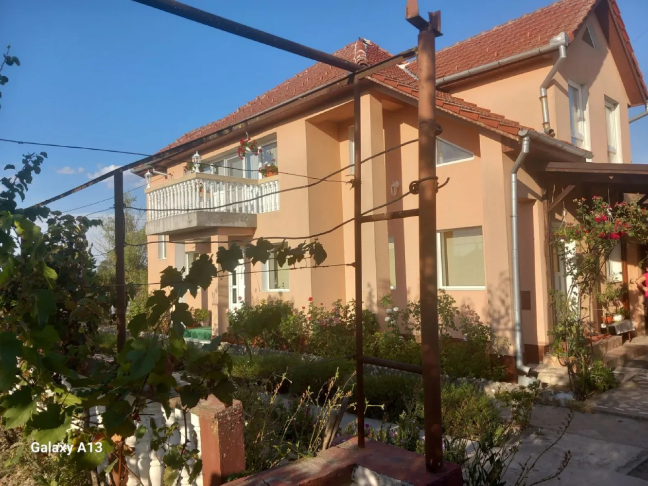Ag EUROPA vinde casa NOUA individuala în Madaras 4 cam 7 ari 175mp.