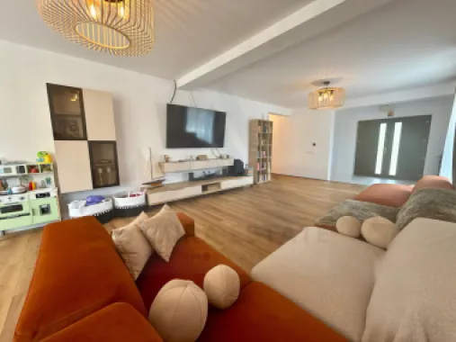 Casa individuala premium 145 mp utili pe un nivel teren 500 mp in Sadu