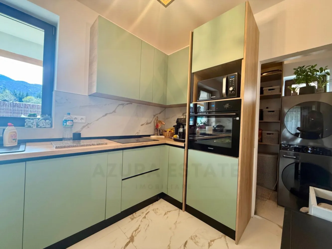 Casa individuala premium 145 mp utili pe un nivel teren 500 mp in Sadu