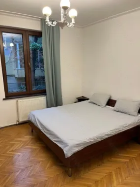 BRASADAS închiriază ap 2 cam decomandat, Primăverii.