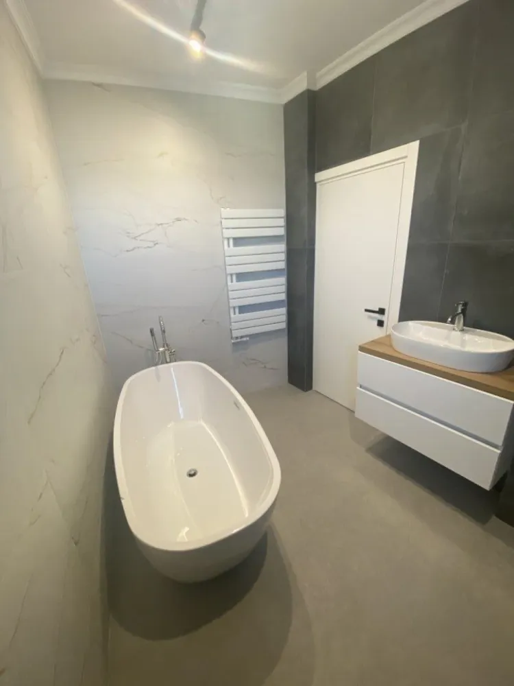 Proprietar Penthouse Unirii 4 camere vedere la bulevard