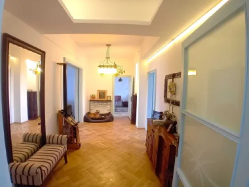 Ultracentral Apartament 4-5 Camere 176 mp Strada Negustori nr.14