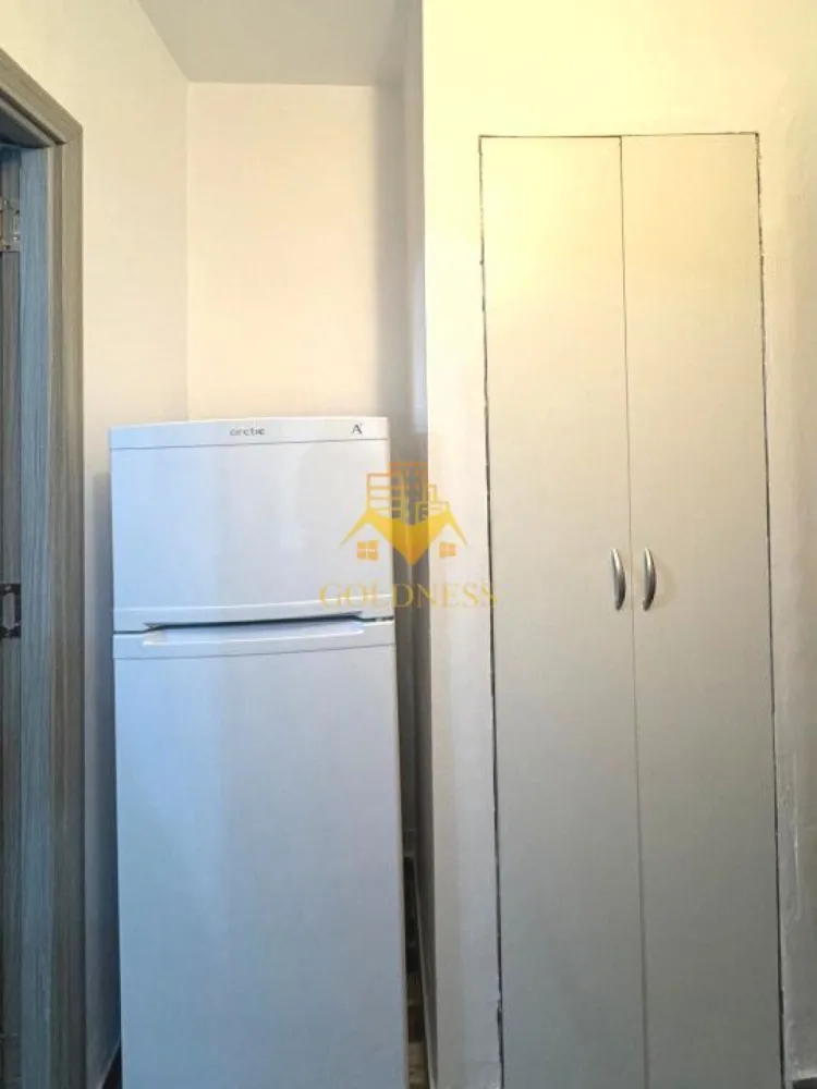Garsoniera/ STUDIO, Manastur, Profi, Zona La Terenuri/Bucium, Parang - GOLDNESS Imobiliare vă propune spre închiriere o garsonieră complet mobilat și utilat, la etajul 7 într-un imobil de 10 etaje, în Cartierul Mănăștur . Se gasesc locuri de parcare pe strazile din vecinatatile blocului. Se află în apropierea stațiilor de transport în comun, magazine, restaurante, spații verzi, farmacii, etc. Apartamentul este compartimentat astfel: - o cameră cu canapea extensibilă, dressing, fotoliu, măsuță de cafea - bucatarie complet utilată, loc de servit masa - baie cu cadă , calorifer și dulap pentru depozitare. - balcon 3 mp. Imobilul este dotat cu toate cele necesare- termoficare, mașină de spălat haine, frigider, aragaz, etc. Dacă sunteți interesați de acest apartament și doriți să îl vizionați, dar și pentru alte oferte nu ezitați să ne contactați telefonic sau prin e-mail. Vă stăm la dispoziție! Pentru intermediere se percepe un comision de 50% din prețul chiriei!