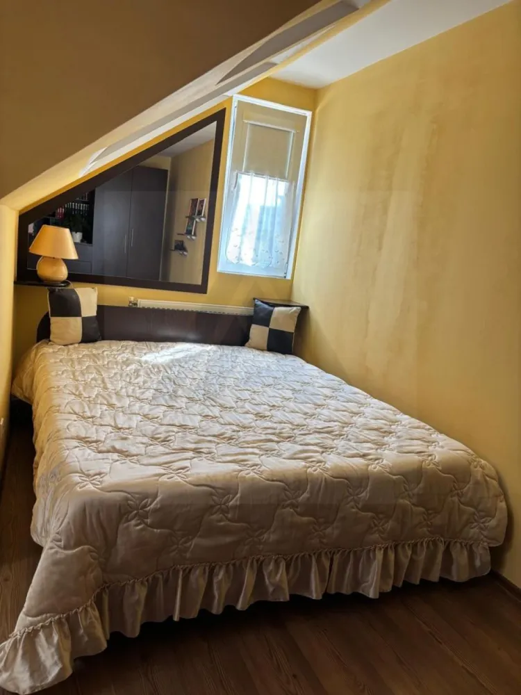 Apartament 4 camere 76 mp utili zona Hipodrom 3 cu loc de parcare