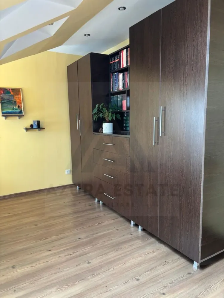 Apartament 4 camere 76 mp utili zona Hipodrom 3 cu loc de parcare