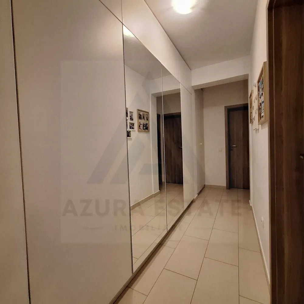 Apartament modern 3 camere 2 bai 2 balcoane etaj 2 si parcare Turnisor