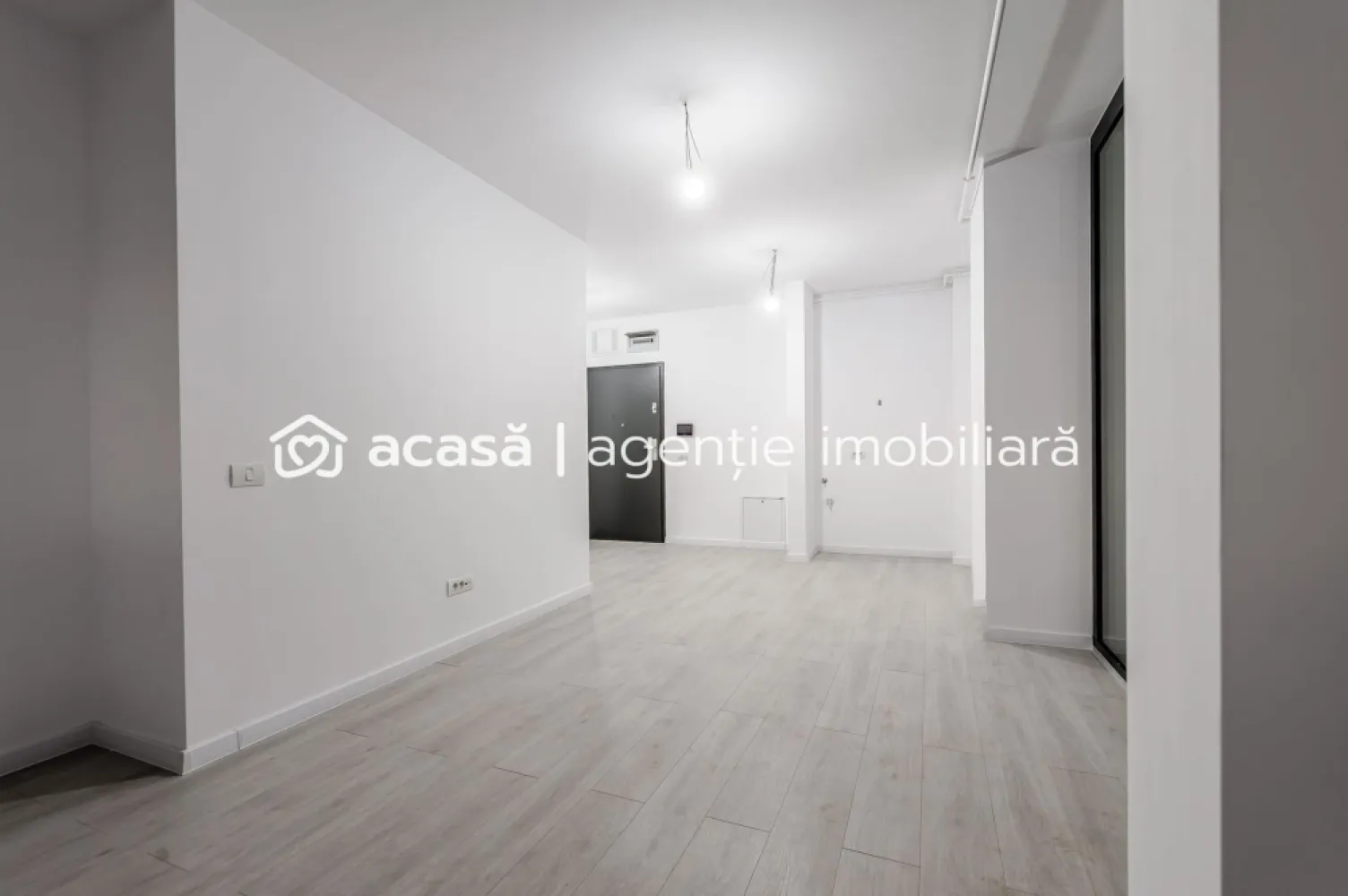 Apartament cu 3 camere și parcare subterană | XCity Timișoara - Apartament 3 camere situat în complexul rezidențial XCity Towers din Timișoara.

📐 68 mp utili
🏢 Etaj 1 din 11
🛁 2 băi
📦 Compartimentare decomandată
🚗 Parcare subterană inclusă

Apartamentul este în fază de construcție, cu predare martie 2026 și se predă complet finisat:

✔ Încălzire în pardoseală
✔ Tâmplărie aluminiu
✔ Izolație fonică, ziduri duble
✔ Parchet, uși interioare
✔ Obiecte sanitare și baterii baie

💰 Preț: 154.501 € + TVA

Ideal pentru locuință personală sau investiție într-un proiect nou, cu potențial de apreciere.

📞 Pentru detalii și rezervare, contactează-mă.
Andreea Szuchanszki I 0742267773

Cod proprietate: CP2926798
