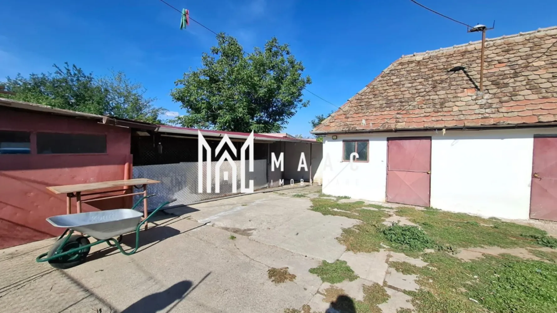 Casa individuala 4 camere I Teren 1300 mp I Garaj- Gusterita