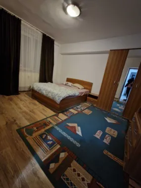 proprietar 2 camere decomandat Obor langa metrou