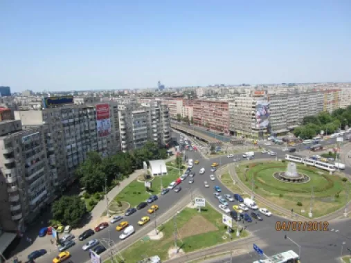 proprietar 2 camere decomandat Obor langa metrou