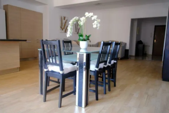 Apartament 4 camere de Lux