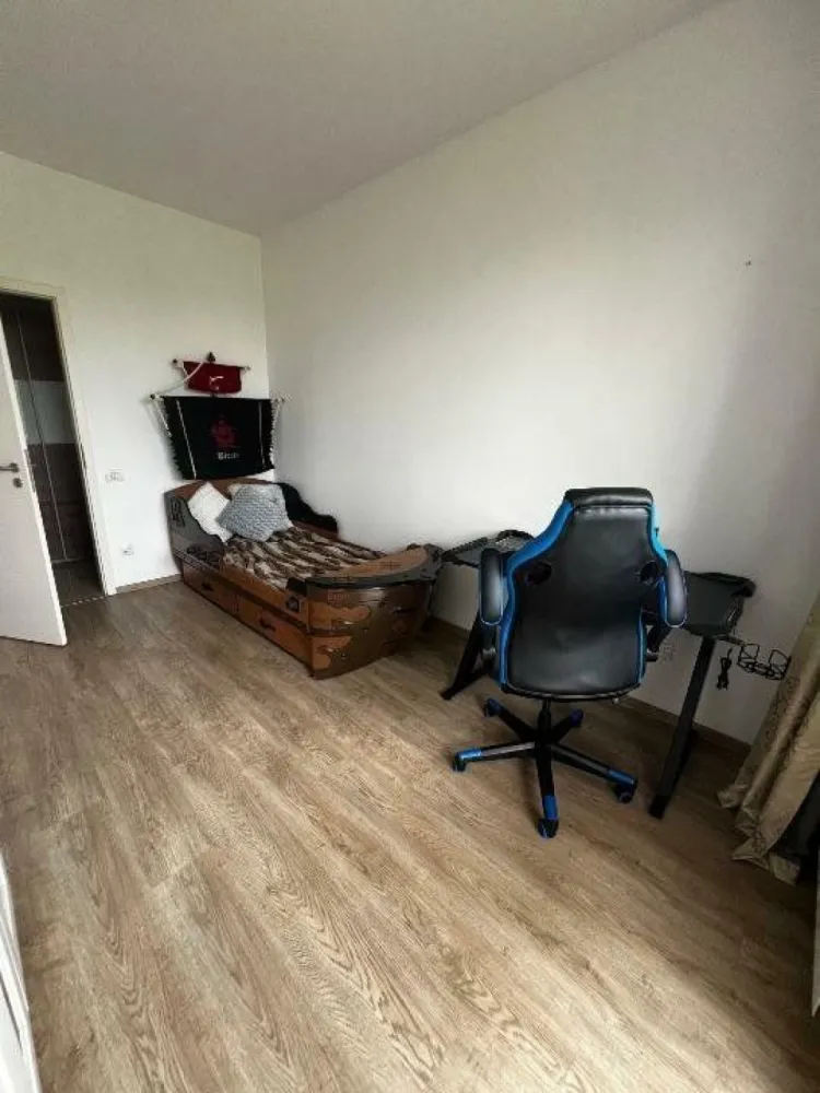 Apartament 4 camere de Lux